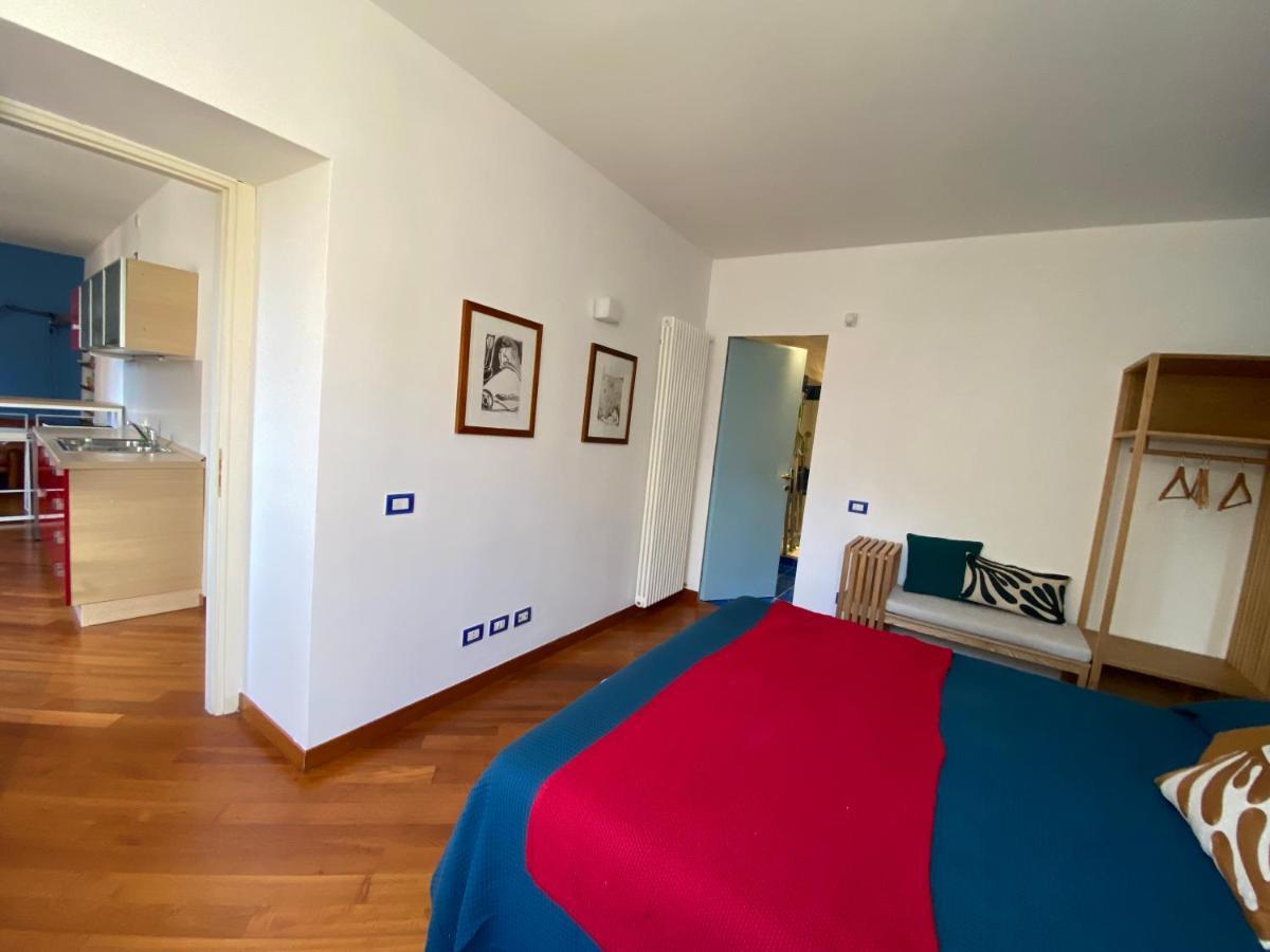 La Porta Azzurra - Casa Vacanze Como Exterior foto